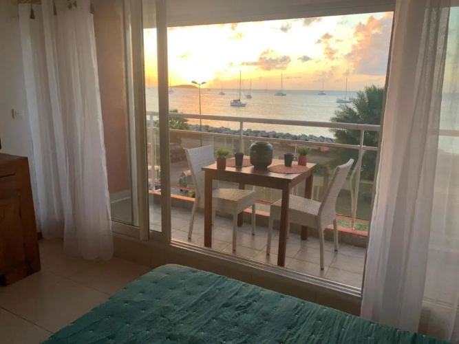 Marigot, Studio front de mer vue exceptionnelle