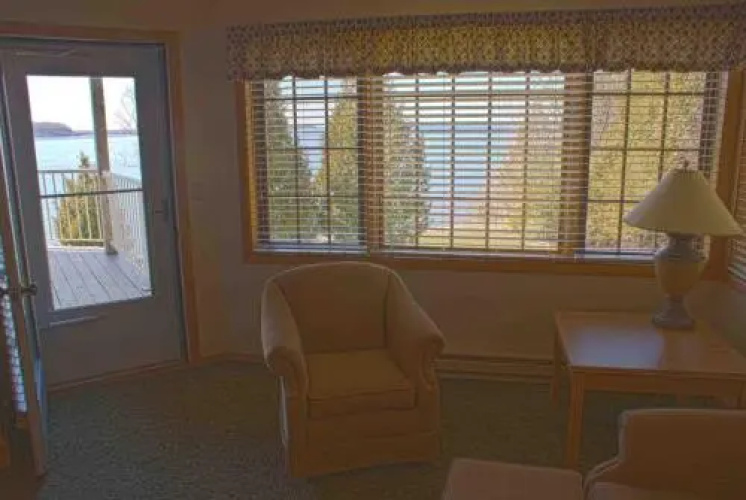 Bay Shore Inn