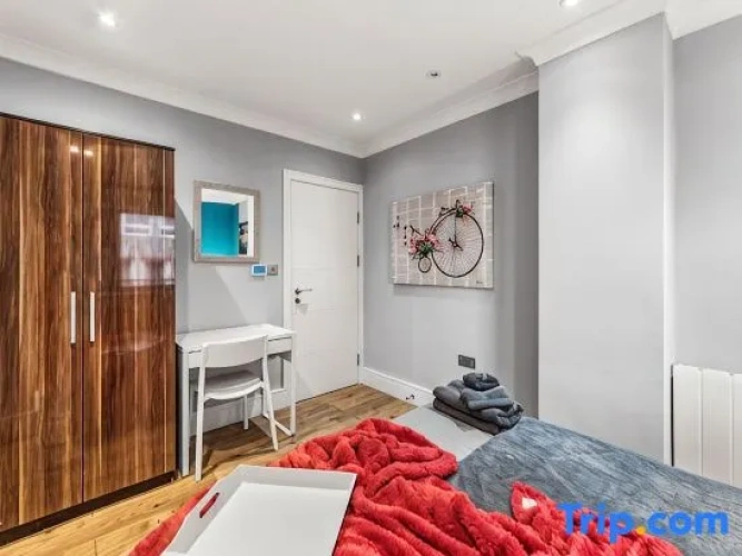2 Bedrooms Suite