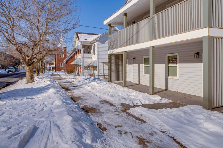 Explore the Hinton Historic District! Luxe Studio