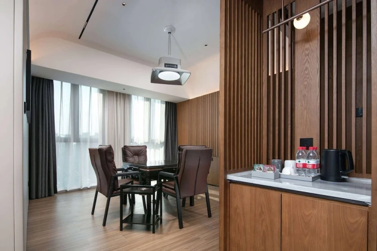 Double Suite