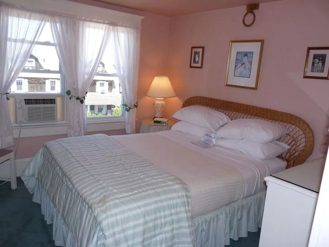 The Bentley Inn