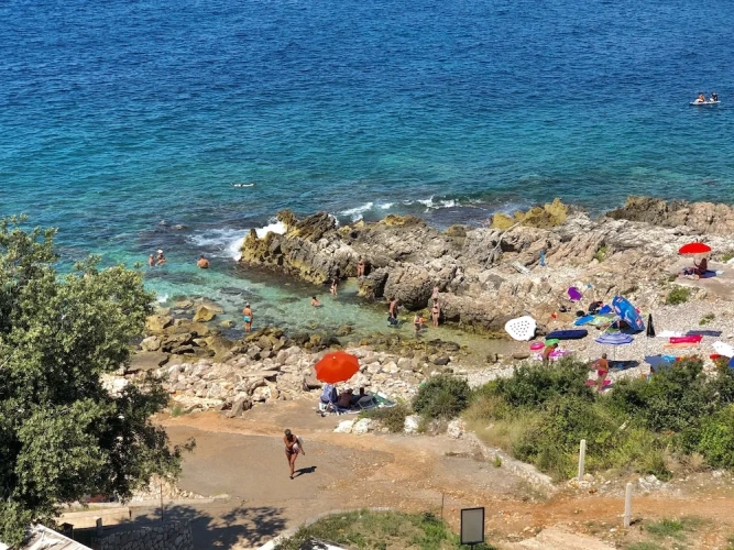 1 Bedroom Deluxe Apartment with balcony and with sea view