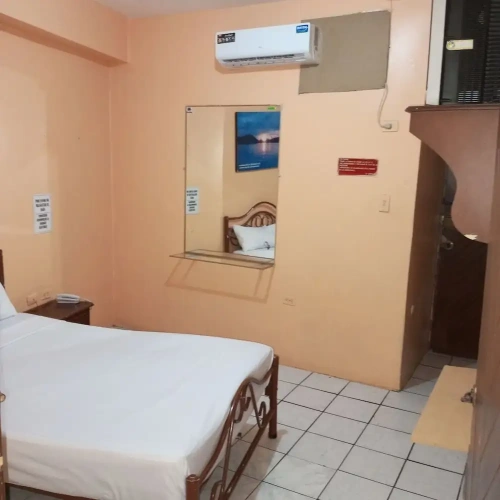 Economy room