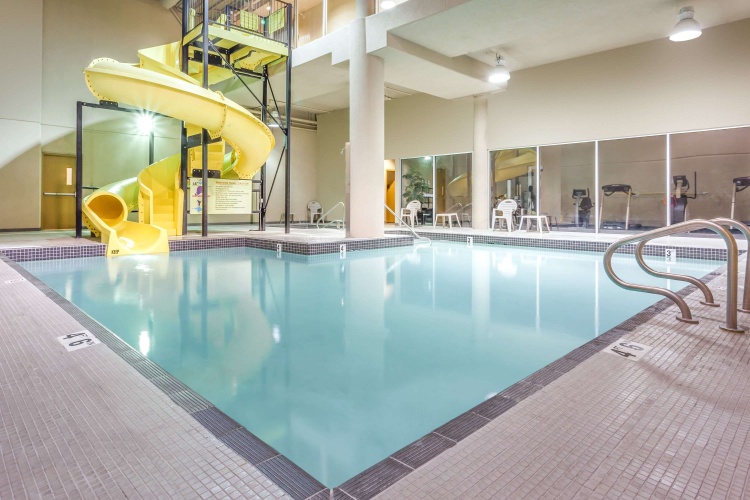 Super 8 by Wyndham Abbotsford photo 9