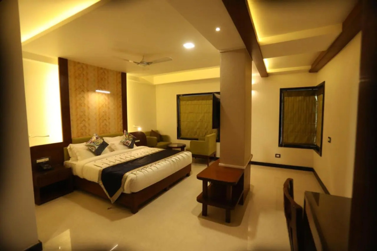 The Pinnacle INN Sarnath