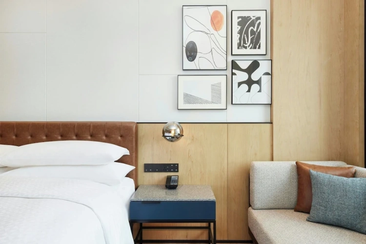 Premier Double room with city view
