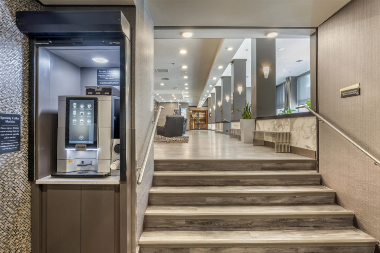 Best Western Plus Carlton Plaza Hotel photo 13
