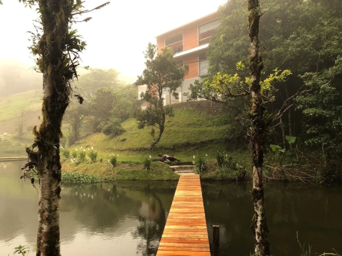1 Bedroom Standard Double room with balcony and with lake view