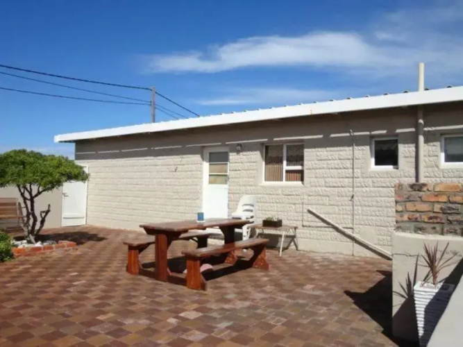 Struisbaai Getaway House