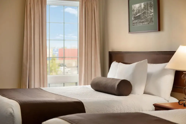 Stanton Suites Hotel Yellowknife