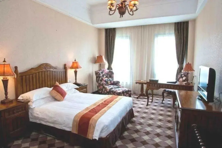 Century Tehall Hotel