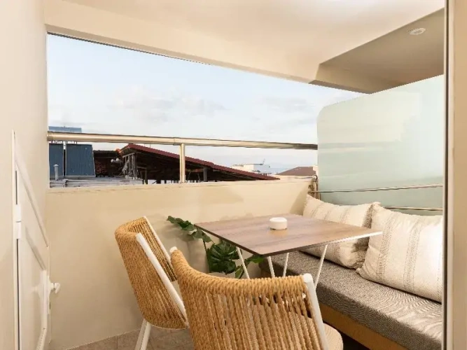 2 Bedrooms Deluxe Suite with balcony