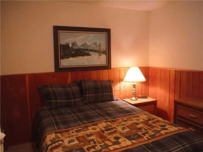 Anapurna 3 - 4 Br Condo