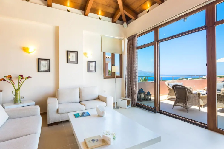 Leste Luxury Homes