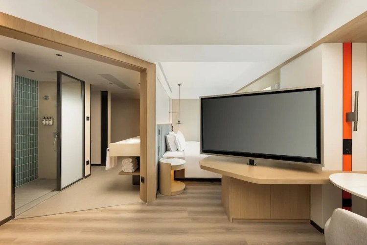 Double Suite