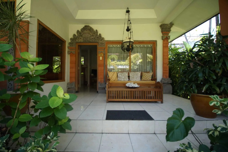 The Cakra Hotel