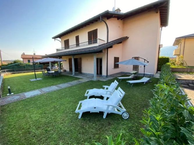 2 Bedrooms Cottage