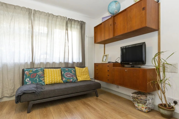Stylish 1BR Next to Tower Bridge