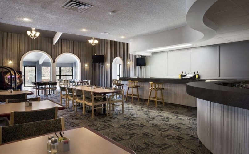 Clarion Pointe photo 29