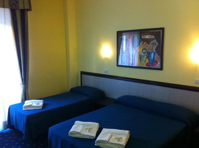 Triple room