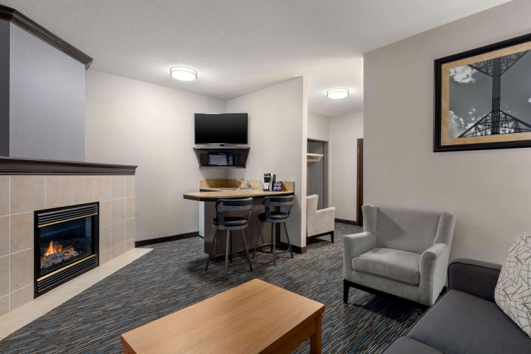 Wingate by Wyndham Lethbridge photo 7