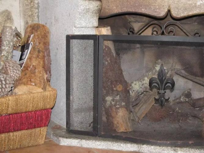 2 Bedrooms Cottage