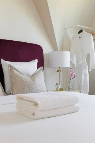 Standard Double room with city view
