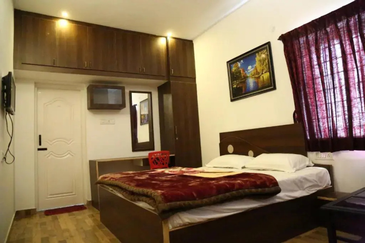 Green mount resort