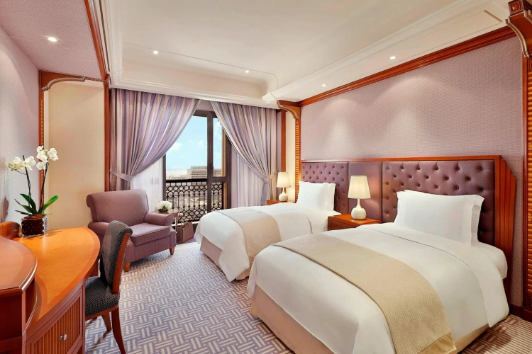 Deluxe Twin Guest room with city view