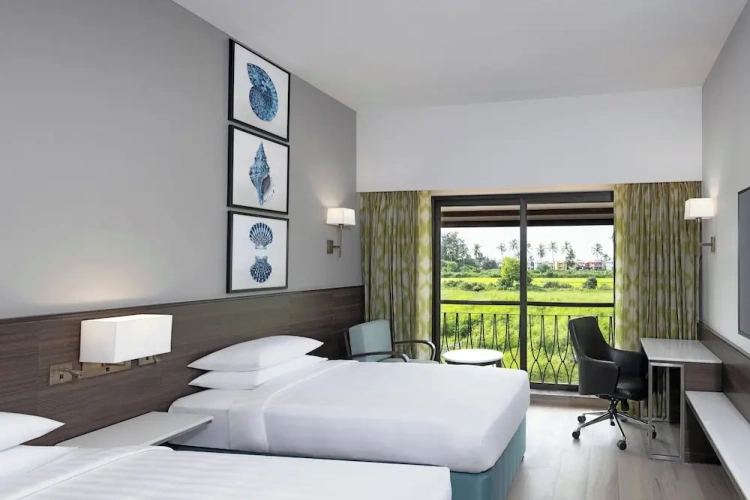 Deluxe Twin room with balcony