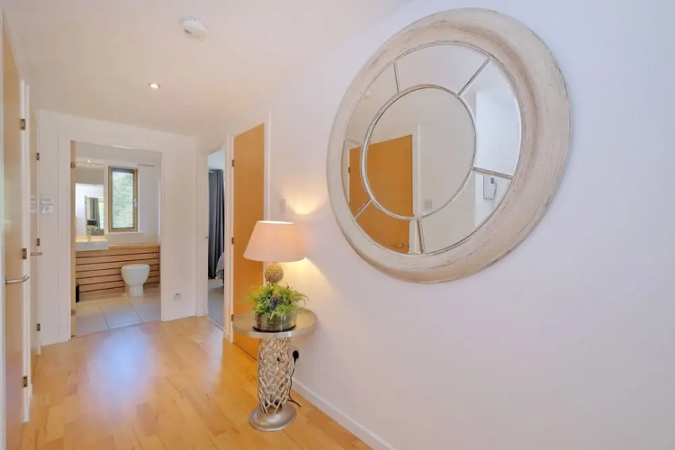 Modern two Bedroom Aberdeen Apartment With River Views