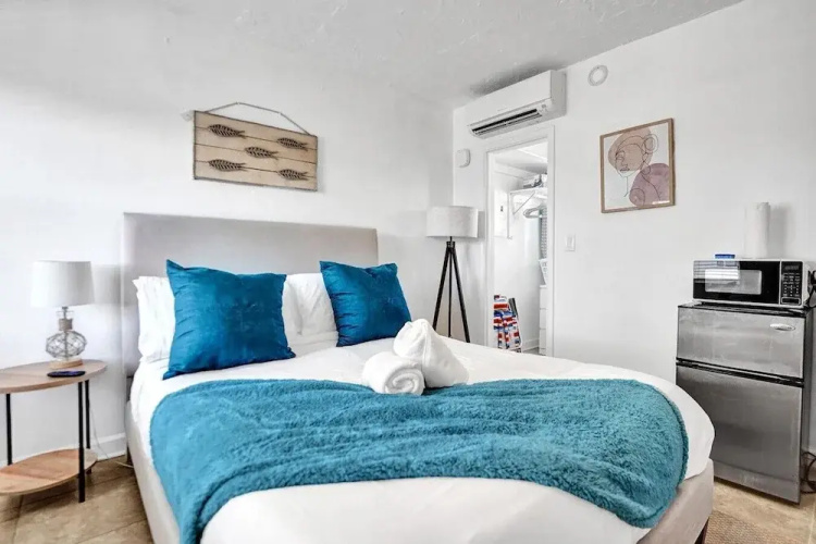 Desoto 2 Bedrooms Second Floor
