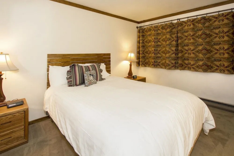 Mammoth Point 129 - Two Bedroom Condo