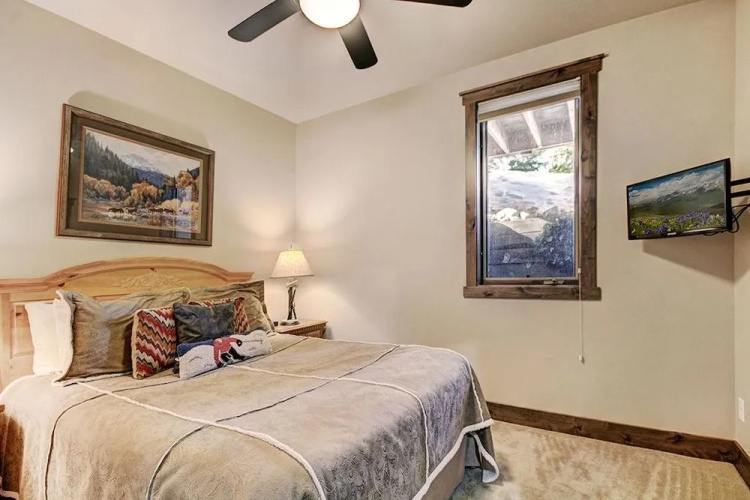 Highwood Hideaway by RedAwning