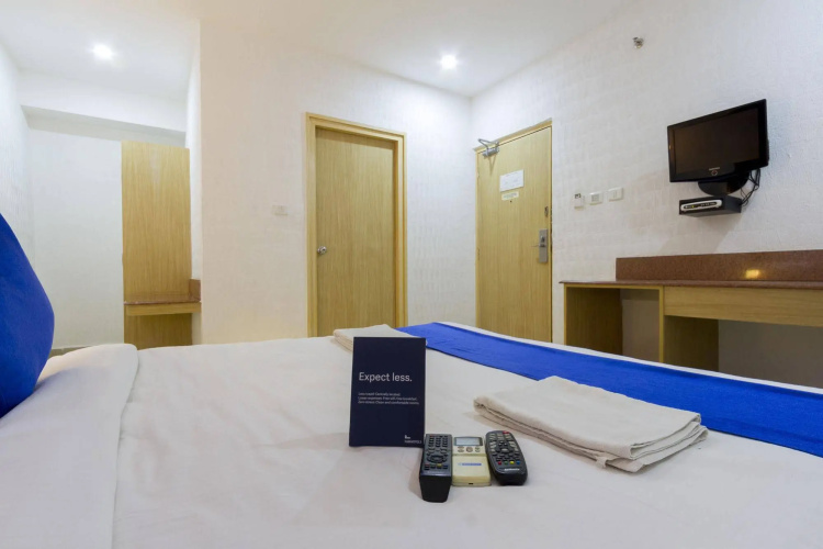 FabHotel AVS Gachibowli
