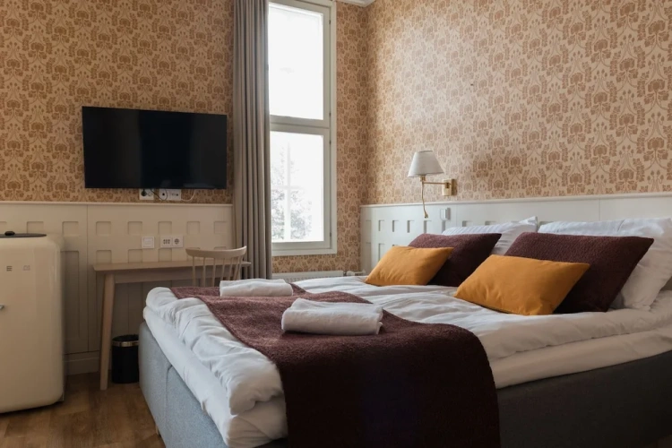 Deluxe Double room with lake view