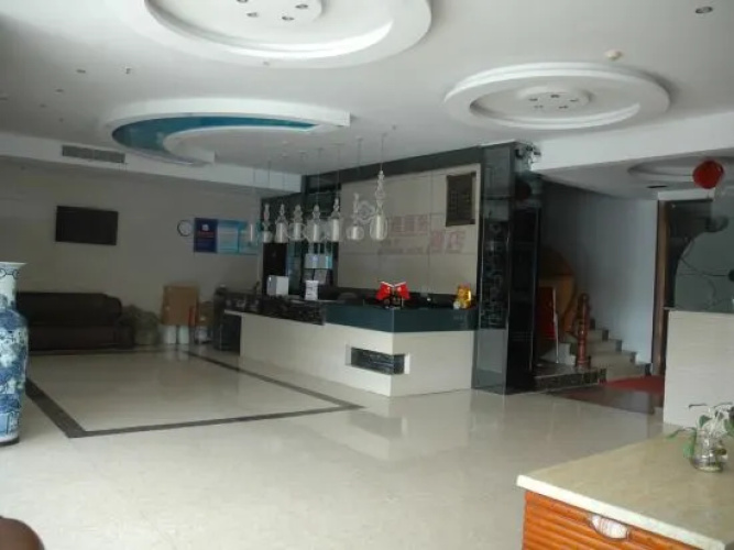 Yunyi Business Hostel