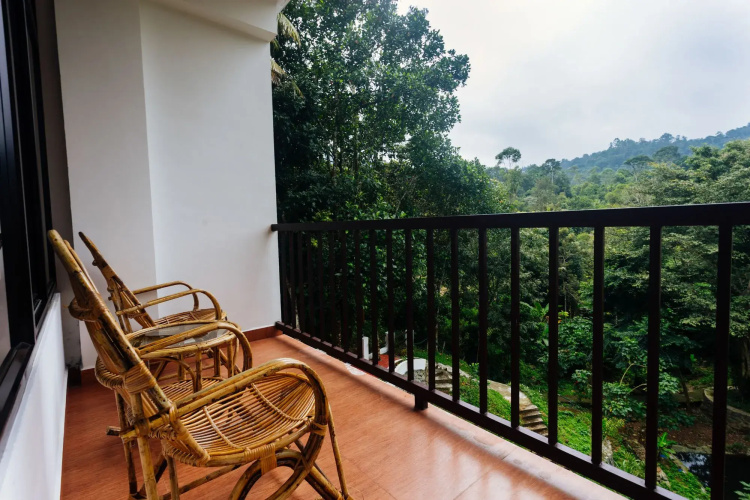 OYO 9725 Hotel Misty River