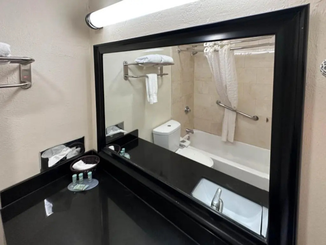 Studio 6 Suites - Dallas, TX - Downtown