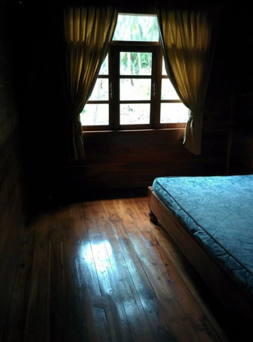 Baan Song Thai
