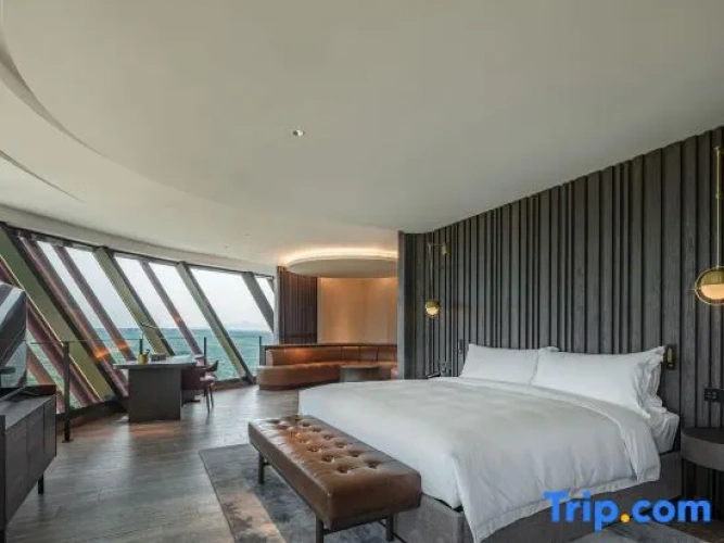 Suite with view