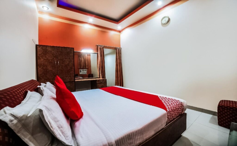 Rajdhani Tourist Motel
