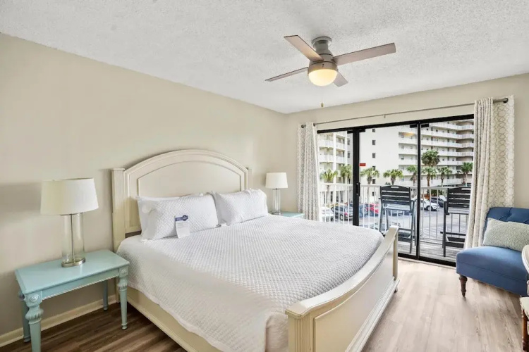 Seaside Beach & Racquet 2303