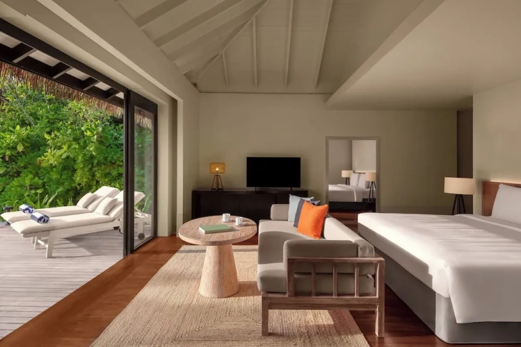 2 Bedrooms Villa beachfront