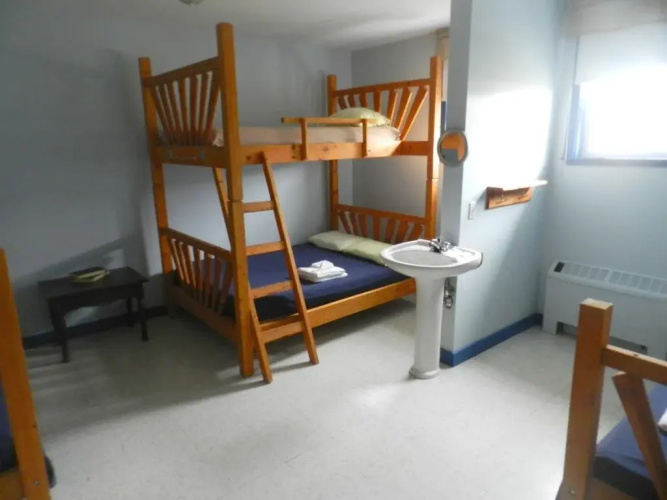 Auberge De Douglastown Hostel