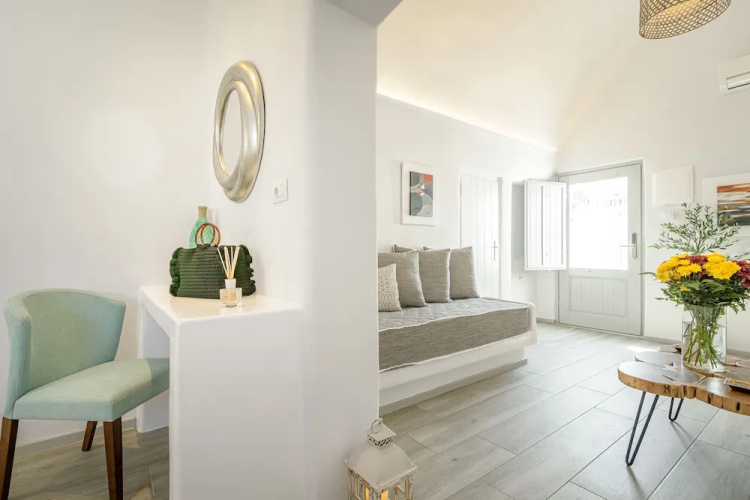 Amoramelia Suites