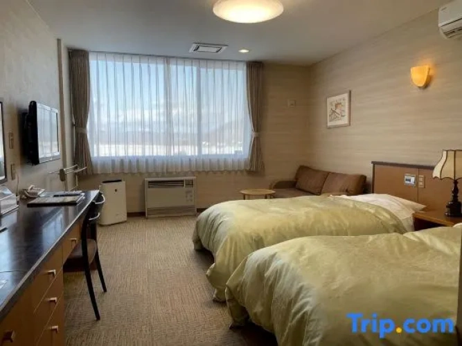 Standard Twin room with mountain view