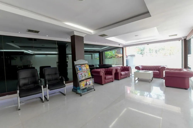 Capital O 23079 Ajantha Regency