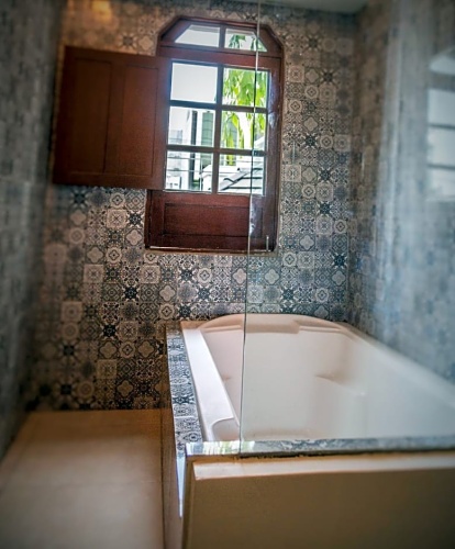 Presidential Suite with balcony and with view